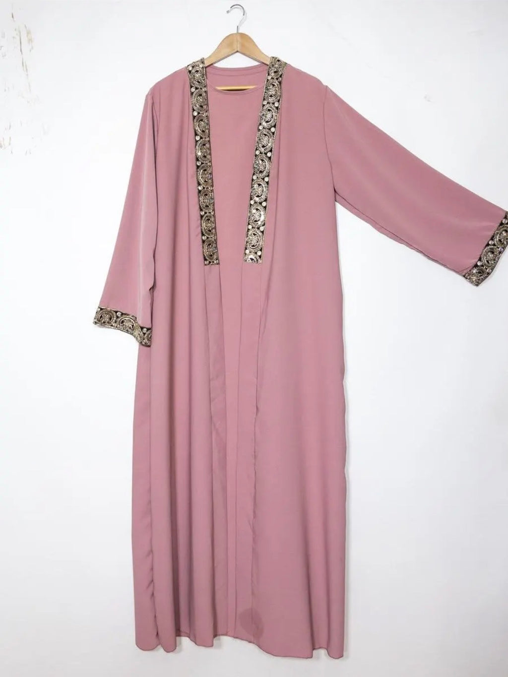 Zweiteiliges Set aus Kimono und ärmellosem Oberteil aus Medina-Seide