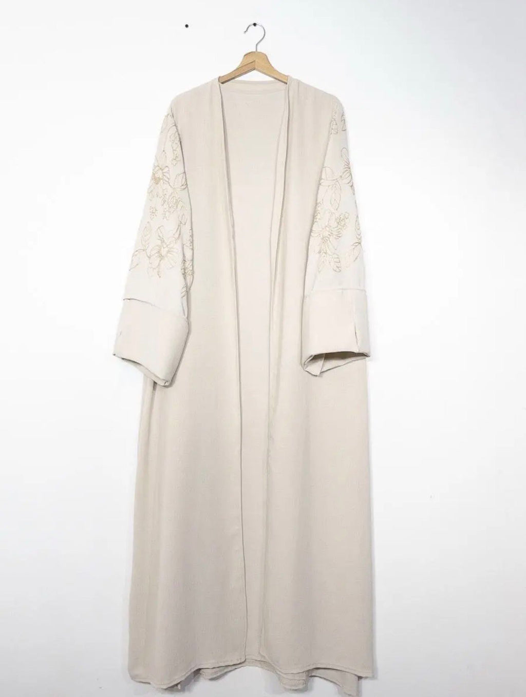 2-teiliges Kimono Set mit goldenen floralen Stickereien