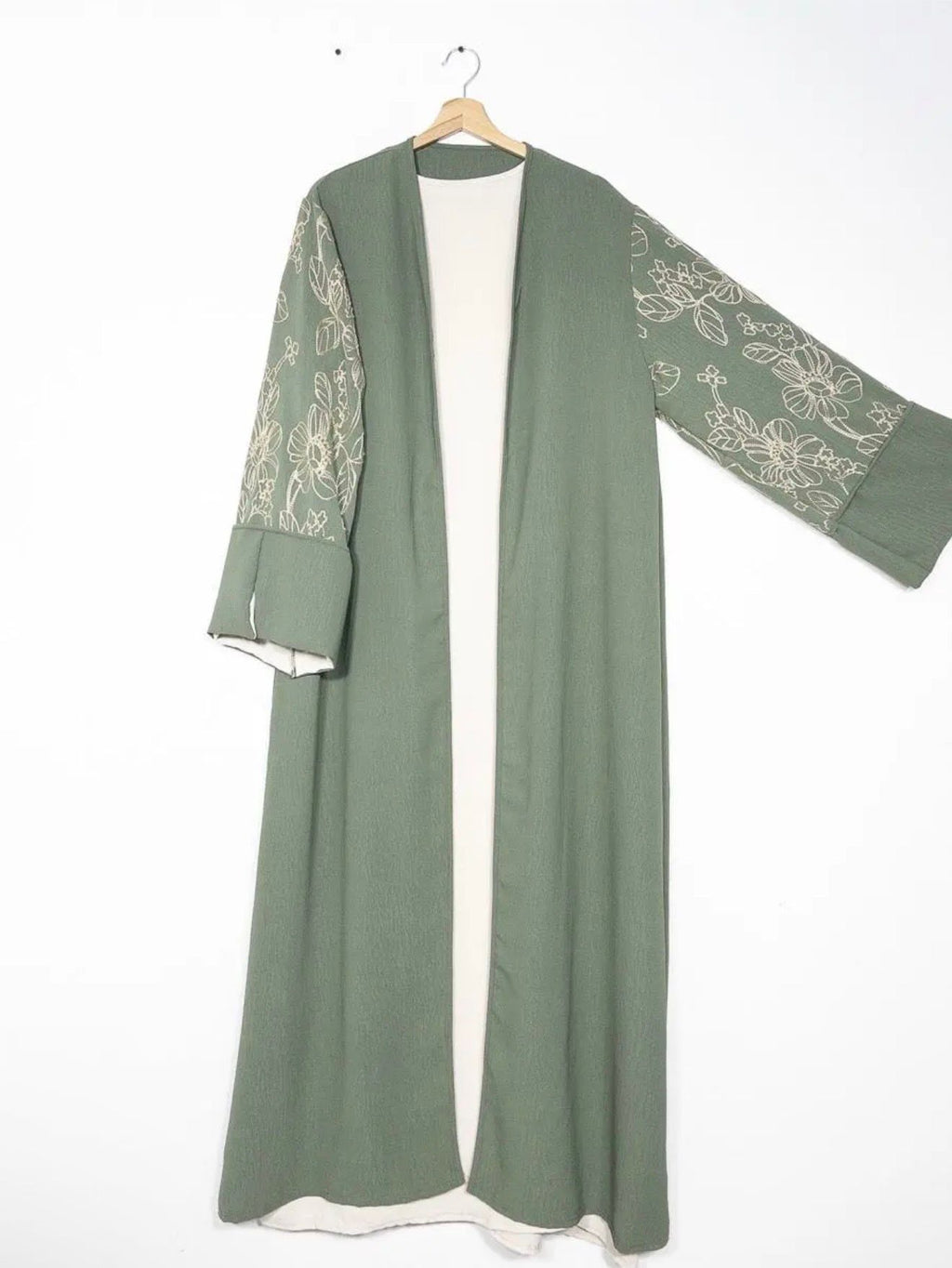 2-teiliges Kimono Set mit goldenen floralen Stickereien